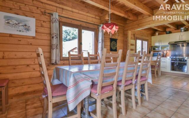 Chalet Le Grand-Bornand, 5 pièces, 9 personnes - FR-1-391-2