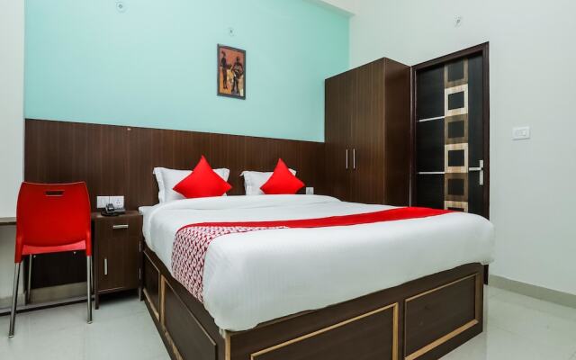 OYO 29022 Golden Imperial