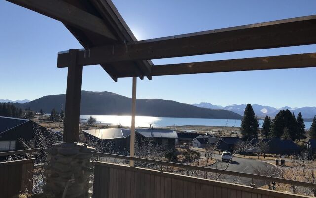 Glacier Rock Gallery Lake View