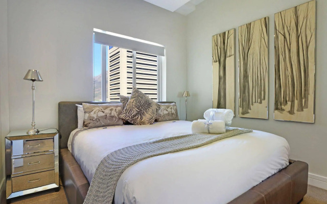 Triangle Luxury Suites by Totalstay