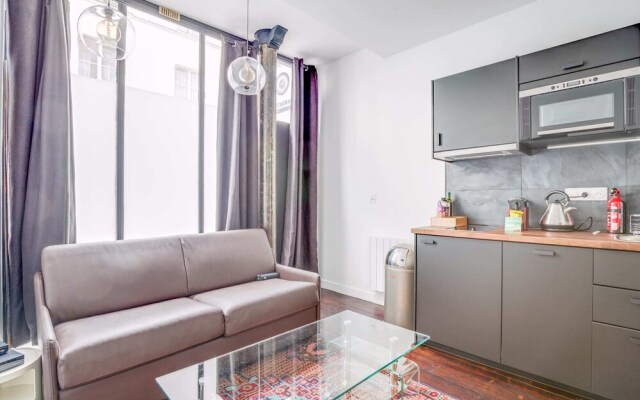 Design Apartment Near Bastille