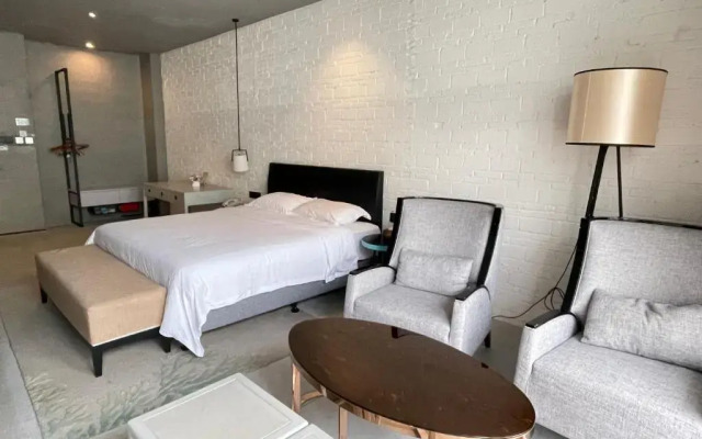 YueLanwan Seaside Resort Hotel