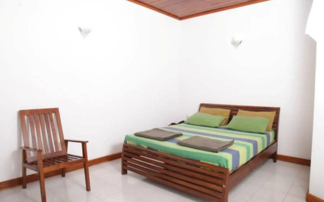 AA Circuit bungalow