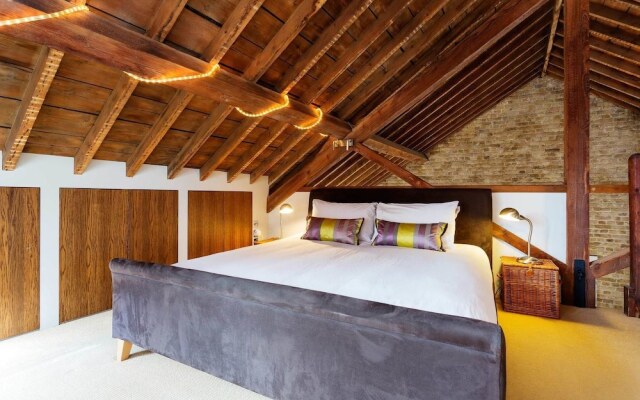 Warehouse Loft in London Bridge