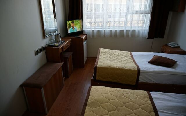 Nora Otel