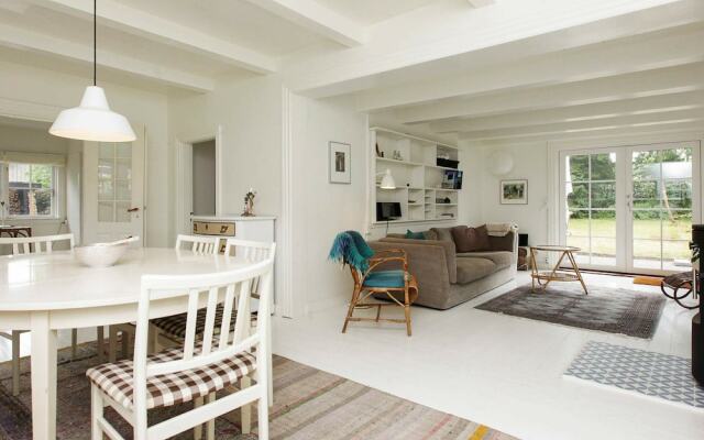 Plush Holiday Home in Hovedstaden With Terrace