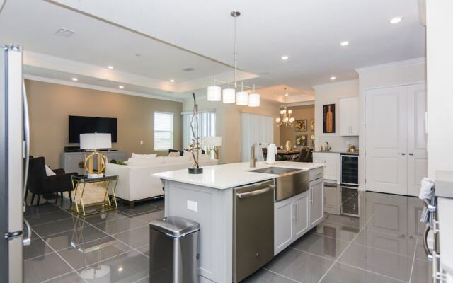 Top Deluxe Apartment at Storey Lake 262817