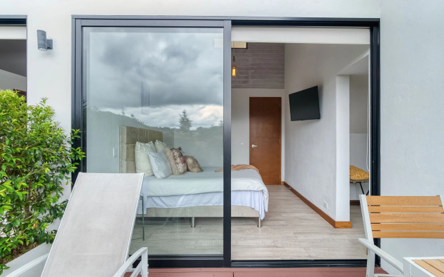 TEVA Glamping & Retreat