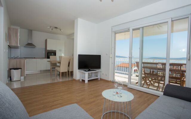 Beach Apartments Rumin