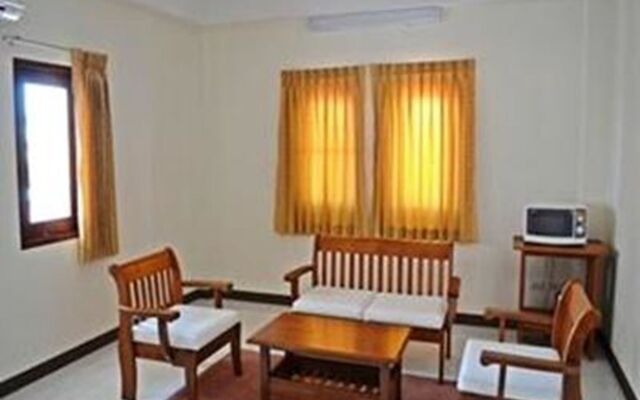 Riverfront Hotel Mukdahan