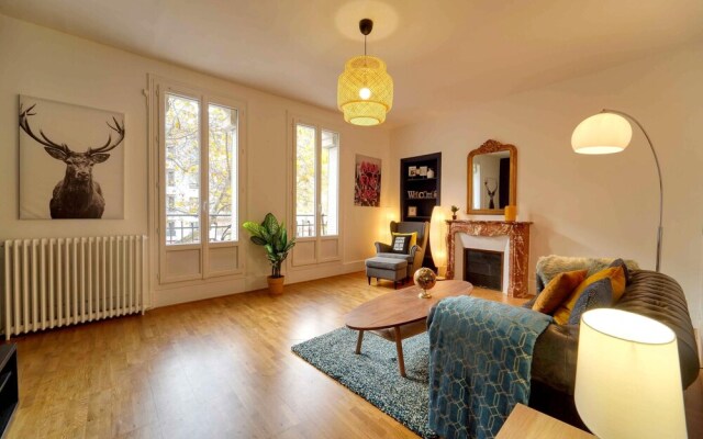 Apartment With 2 Bedrooms In Boulogne Billancourt, With Furnished Terrace And Wifi