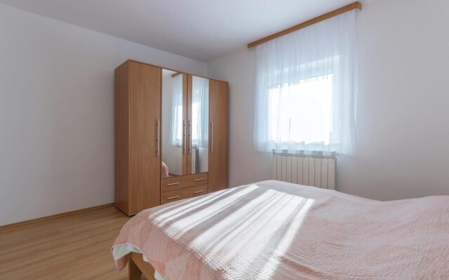 Beautiful Apartment in Vodnjan With 4 Bedrooms and Wifi