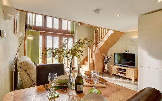 Charming apartment in Bampton with Jacuzzi