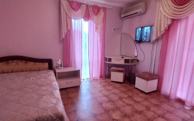 Feodosiya Hotel