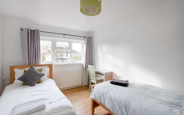 Sulston Lodge 3-Bedroom House
