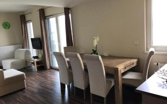 Lake and Spa Apartman