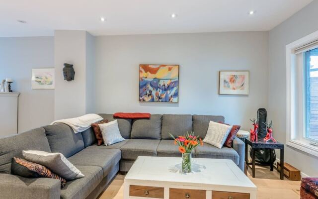 Beautiful, Modern & Spacious 2 Bedroom House