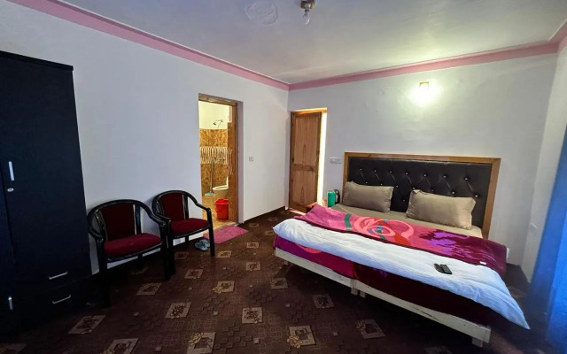 Kandalha Guest House