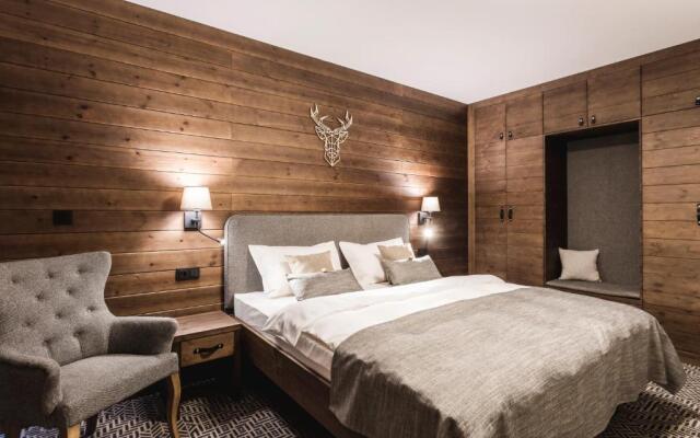 Arietes Marmont Resort