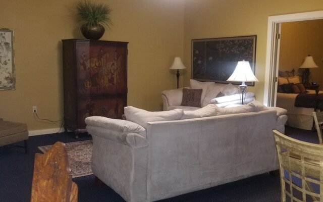 Downtown Guest Quarters Hotel