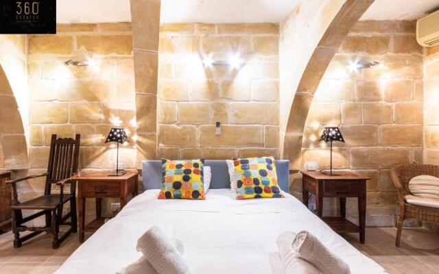 Beautiful, Designer villa with Private pool & BBQ by 360 Estates