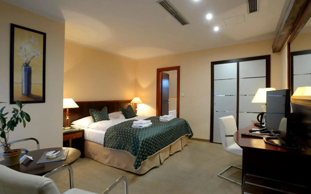 Hotel Grand
