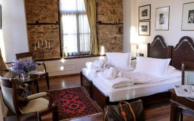 Deluxe Boutique Hotel Palea Poli