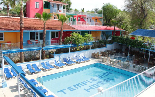 Side Temple Hotel
