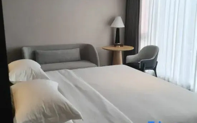 Hanyue Hotel, Guanghan Cultural and Sports Center Location