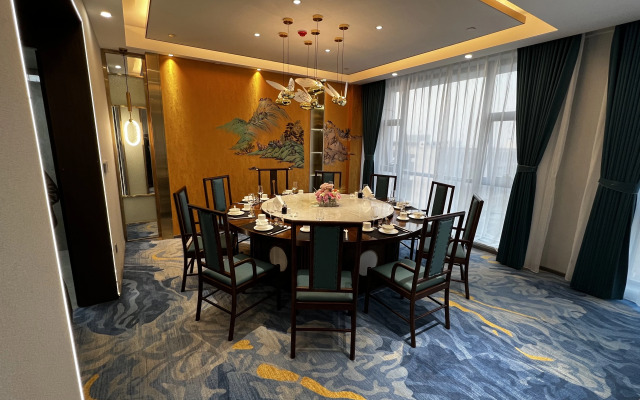 Vienna International Hotel Deng Zhou YingBinGuan