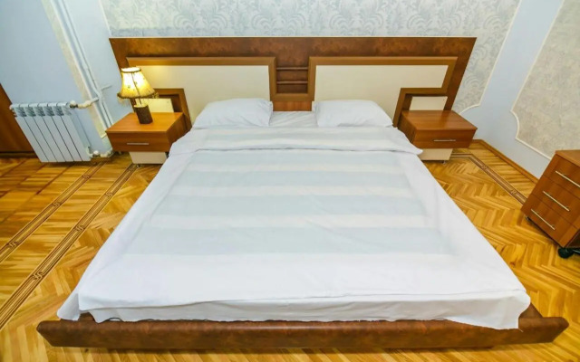 Zarifa Aliyeva Bedroom 1