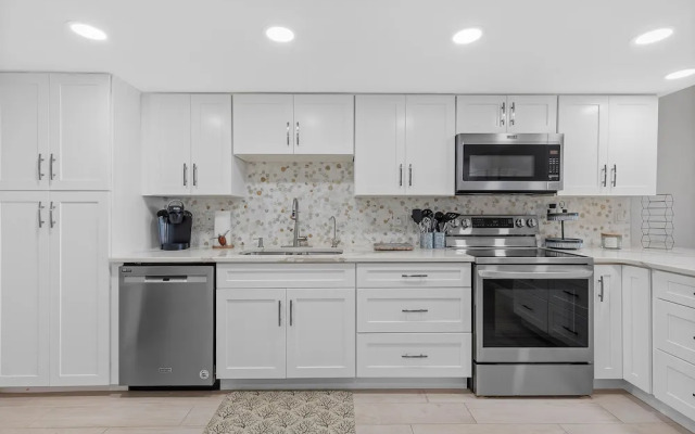 Ponce de Leon Towers 804