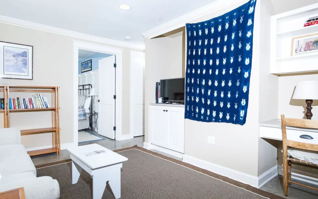 The Tides Inn in Lincoln City 4 Br home by RedAwning