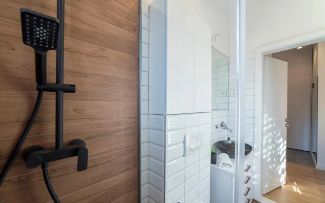 Green Leaf Apartment