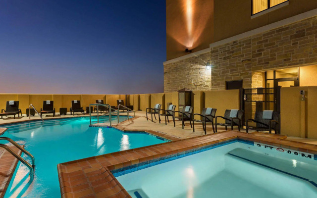Courtyard Houston Kingwood
