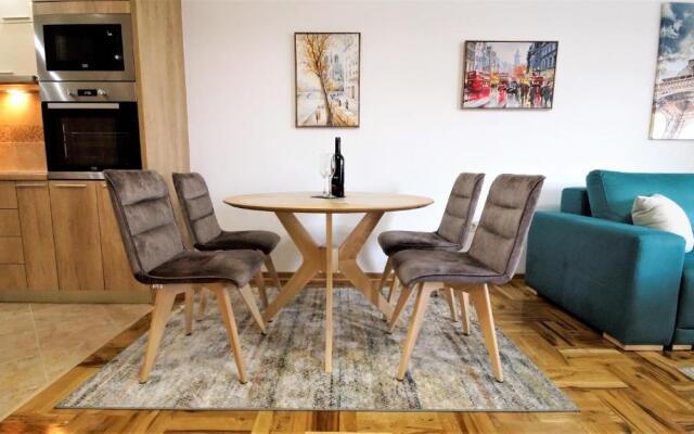 Aleksa Lux apartment Budva
