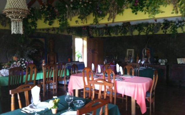 Hotel Orongo
