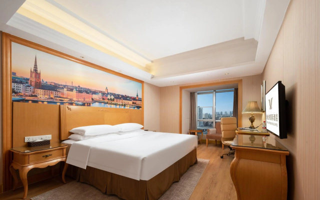 Vienna Hotel Wuhan Jiefang Avenue Branch – Guest Rooms – Wuhan