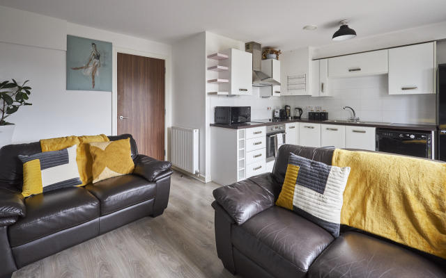 Host Stay London Avenue