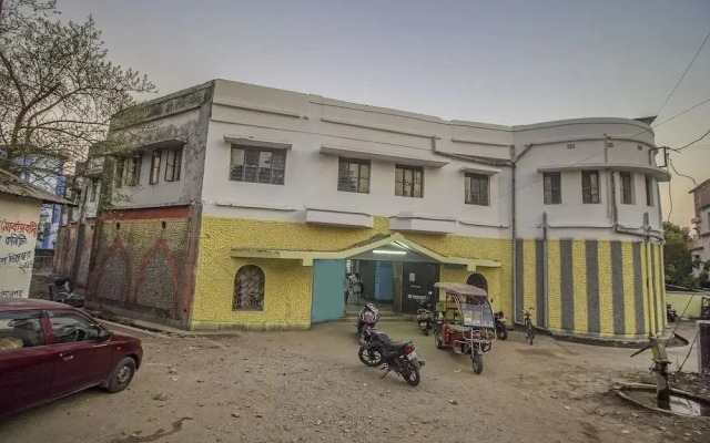 Simrat Hotel by OYO Rooms