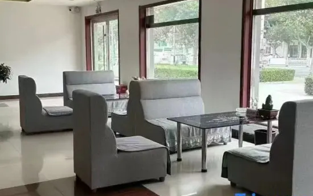 Wuqiang Yongtai Business Hotel