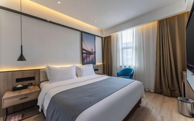 Wuhan Bilang Jia Hotel (Optics Valley Financial Gangbei Subway Station)