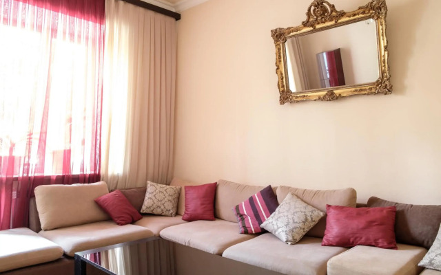 Hanrapetutyan Apartment