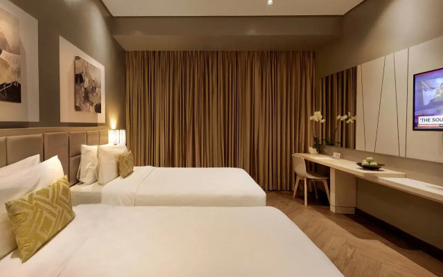 Summit Hotel Greenhills