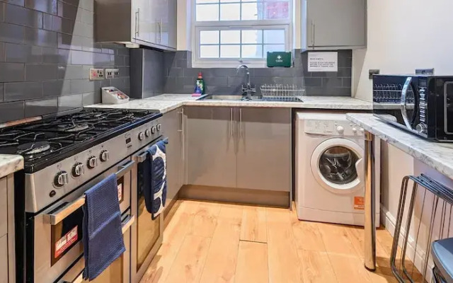Everest Lodge Serviced Apartment