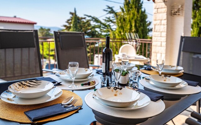 Nice Apartment in Rovanjska With Wifi and 2 Bedrooms
