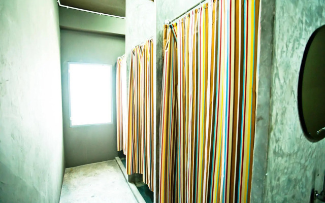 Sleep cafe hostel