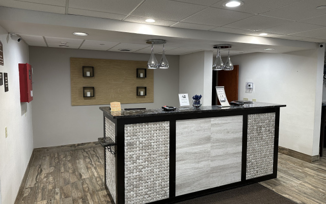 Holiday Inn Express & Suites Eden Prairie – Minneapolis by IHG