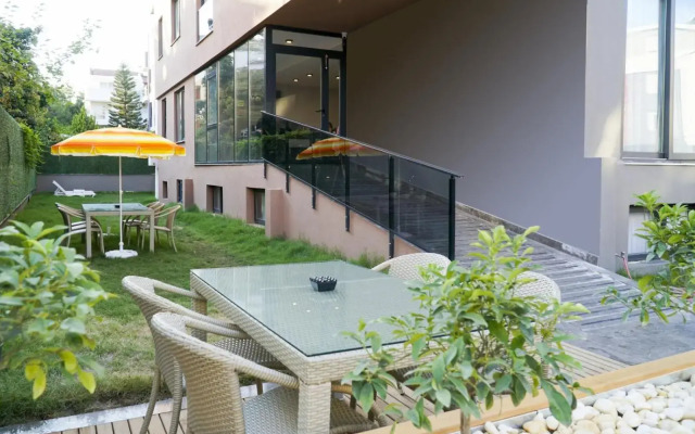 Meyde Boutique & Suites