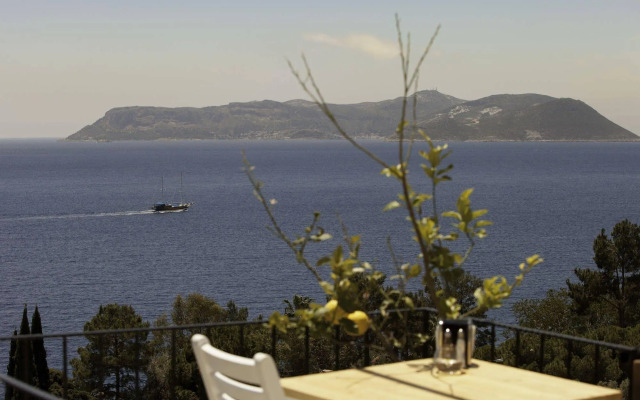 Hideaway Hotel